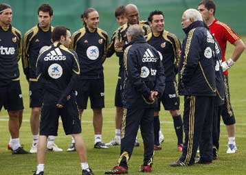 Παίζεται η πρώτη θέση αλλά και το μέλλον της Ελλάδας