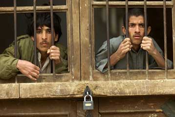 Μαζική απόδραση εκατοντάδων Ταλιμπάν και κρατουμένων από φυλακή της Κανταχάρ