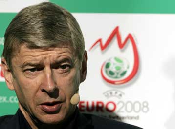 Σάς εύχομαι να χάσετε για να κερδίσετε, λέει ο παραλίγο «ερυθρόλευκος» Βενγκέρ