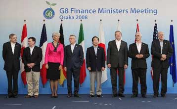 Έντονη ανησυχία στην G8 για τον πληθωρισμό, αδυναμία συμφωνίας για κοινή δράση