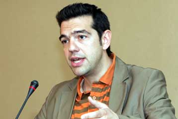 Ας αποφασίσει το ΠΑΣΟΚ σε ποιο κομμάτι της κοινωνίας απευθύνεται, λέει ο Αλ.Τσίπρας