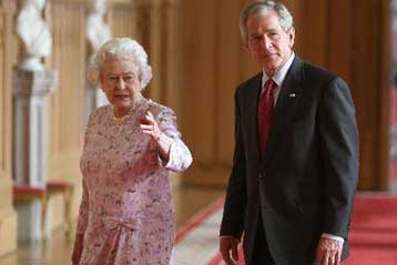 Αποχαιρετιστήρια επίσκεψη στη σύμμαχο Βρετανία για τον πρόεδρο Μπους