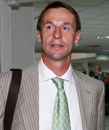 Τρεις-τέσσερις παίκτες και είμαστε έτοιμοι λένε στον ΟΦΗ