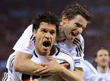 Στους «8» η Γερμανία, ετοιμάζεται για Πορτογαλία