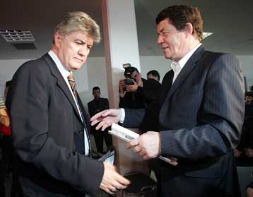 «Εδώ να μείνεις…» ξεκάθαρο το μήνυμα Γκαγκάτση σε Ρεχάγκελ