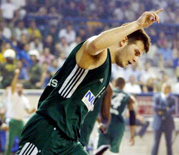 Για τρίτη φορά στα πράσινα ο Αντώνης Φώτσης