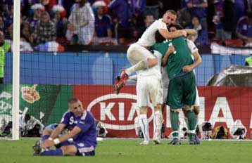 Στους «8» η Ιταλία, 2-0 τη λαβωμένη Γαλλία