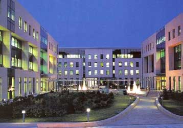 Ραγδαίες αλλαγές στο λιανεμπόριο με την κατασκευή των νέων εμπορικών κέντρων