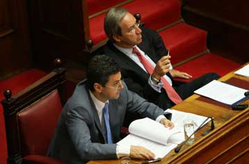 Για «στρατηγική συμμαχία» μιλά η κυβέρνηση, για «ξεπούλημα του ΟΤΕ» η Αντιπολίτευση