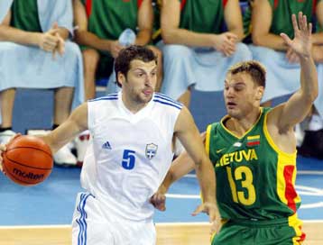 Ο Παπαλουκάς «στέλνει» τον «Σάρας» στην ΤΣΣΚΑ Μόσχας!