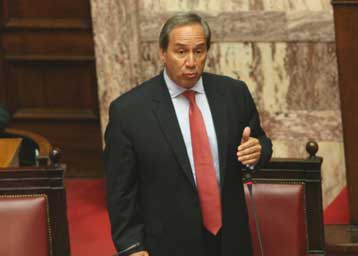 Αιχμές ΠΑΣΟΚ κατά Αλογοσκούφη για τη συμφωνία με Deutsche Telekom