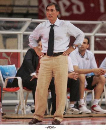 Ο Βαγγέλης Αλεξανδρής  υπογράφει στη Λάρισα