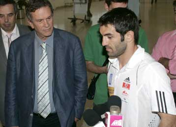 Επέστρεψε η εθνική με το μυαλό στο Μουντιάλ