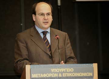 Περικοπή δρομολογίων για να αντιμετωπιστεί η κρίση στην ΟΑ, λέει ο Κ.Χατζηδάκης