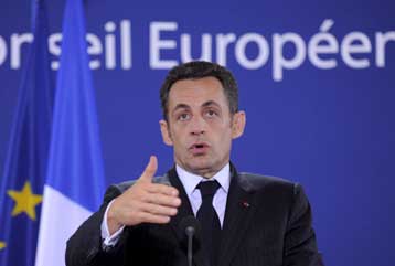 Ξεχάστε τη διεύρυνση χωρίς τη Συνθήκη της Λισαβόνας, ξεκαθαρίζει ο Σαρκοζί