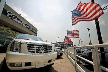 Η General Motors αναστέλλει τον επανασχεδιασμό οχημάτων λόγω των ακριβών καυσίμων