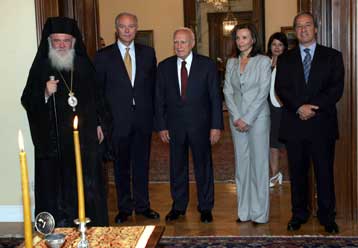 Ορκίσθηκαν ο νέος διοικητής της ΤτΕ Γ.Προβόπουλος και η νέα υποδιοικητής Ε.Λουρή