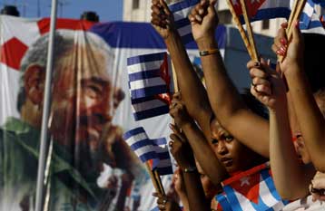 Υποκρισία κατά τον Φιντέλ Κάστρο η άρση των κυρώσεων της ΕΕ κατά της Κούβας