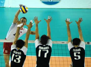 Νίκη της Εθνικής και «ανακοίνωση» Λεώνη για Παναθηναϊκό