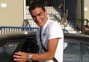 «Καφενειακές συζητήσεις τα περί Ολυμπιακού» είπε ο Λάζαρος