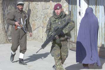 Αυξάνει η Γερμανία τη δύναμή της στο Αφγανιστάν κατά 1.000 άνδρες