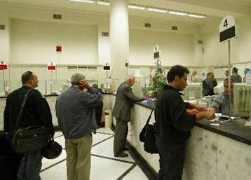 Αυστηροί όροι στις τράπεζες από το υπουργείο Ανάπτυξης για τα «ψιλά γράμματα» των δανείων