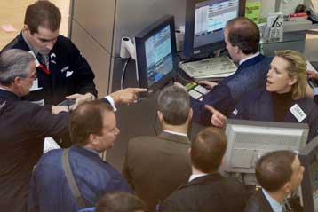 Σε αρνητικό έδαφος βρέθηκαν την Τρίτη οι δείκτες σε ΗΠΑ και Ευρώπη