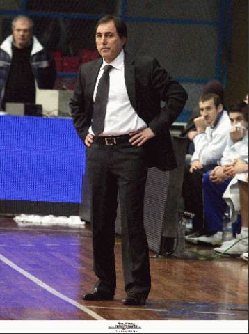 Υπέγραψε το συμβολαιό του στην ΑΕΛ ο Αλεξανδρής