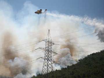 Μεγάλη πυρκαγιά κατέκαψε τον Υμηττό