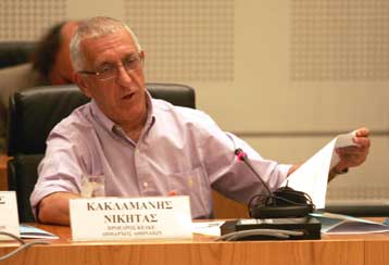 Να περιέλθει στην αρμοδιότητα του Δήμου το Θέατρο Λυκαβηττού, ζητά ο Ν.Κακλαμάνης