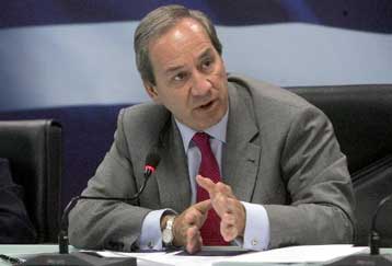 Περικοπές δαπανών και φορολογικοί έλεγχοι για την ενίσχυση των εσόδων του προϋπολογισμού