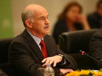 «Οδικό χάρτη» κάθαρσης με ορίζοντα εκλογές πρότεινε ο Γ.Παπανδρέου