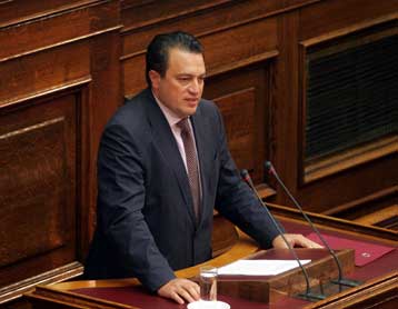 Εν μέσω «πυρών» υπερψηφίστηκε το σχέδιο νόμου για τα μεταπτυχιακά