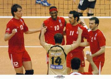 Ούρναουτ και Τεχέδα στο δρόμο προς τον Πειραιά