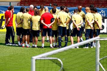 Πριμ 214.000 ευρώ για κάθε Ισπανό