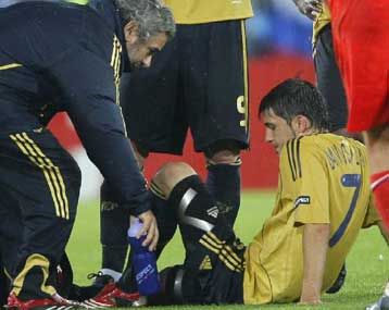 Ελαφρύ τράβηγμα για Βίγια, αλλά χάνει τον τελικό