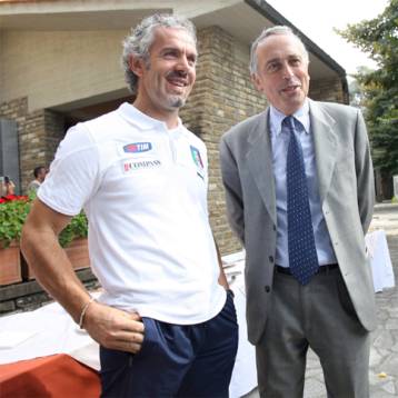 «Δεν απολύθηκε ο Ντοναντόνι… ολοκληρώθηκε το συμβόλαιό του» λένε οι Ιταλοί