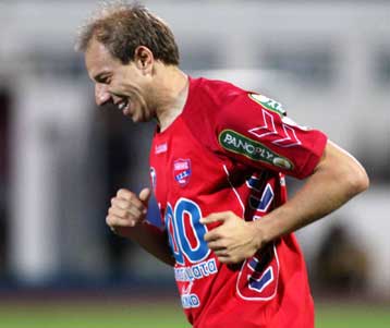 Τραυματίστηκε ο Σκούφαλης στο φιλικό 0-0 του Πανιωνίου με την Αούστρια Λούστεναου