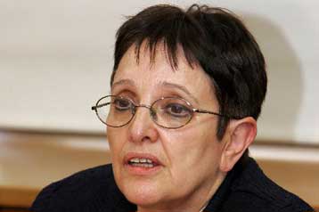 Αφιερωμένη στους μετανάστες ομιλία της Αλέκας Παπαρήγα για τα 90 χρόνια του ΚΚΕ