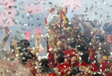 Ευρωπαϊκοί και όχι μόνο διθύραμβοι