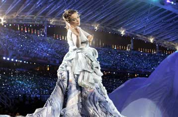 Στην Αθήνα ξανά η Ισλανδή Bjork στις 31 Ιουλίου