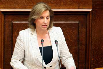 Με περιορισμούς η χρήση της εξάμηνης άδειας από τις εργαζόμενες μητέρες