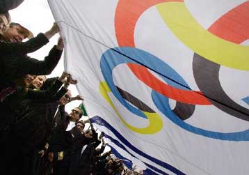 Δυναμικές αντιδράσεις από τους εργαζόμενους της Ολυμπιακής για τις ακυρώσεις πτήσεων