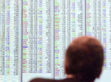 Ελεύθερη πτώση στο Χρηματιστήριο την Τρίτη με απώλειες 4,44%