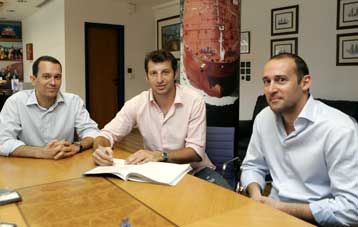 Παπαλουκάς «in»… Παπαμακάριος «out»