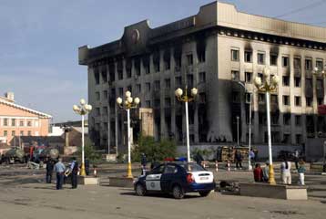 Σε κατάσταση εκτάκτου ανάγκης η Μογγολία μετά τα βίαια επεισόδια