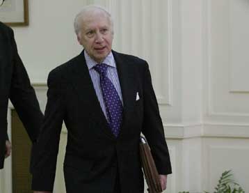 Νέο γύρο επαφών για την ονομασία της ΠΓΔΜ επιθυμεί ο Μάθιου Νίμιτς