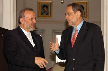 Θετικό κλίμα στο διάλογο για τα πυρηνικά βλέπει -τώρα- το Ιράν