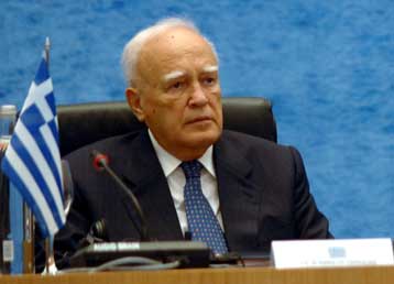 Επαφές Παπούλια με τον πρόεδρο και τον καγκελάριο της Αυστρίας