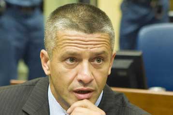 Αθώωση πρώην διοικητή των βοσνιακών δυνάμεων στη Σρμπρένιτσα από το ICTY